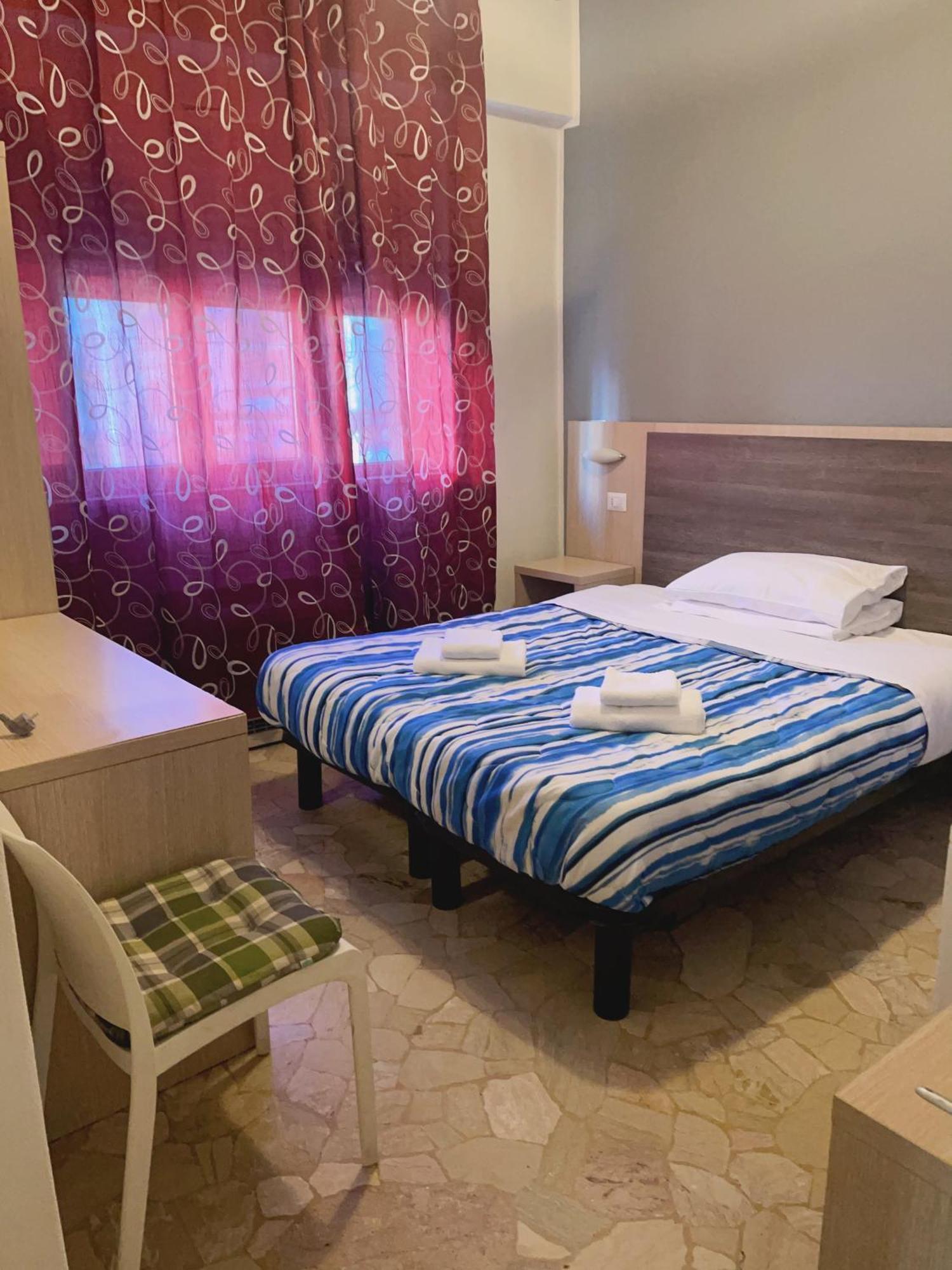 Hotel Bissi Мілан Екстер'єр фото