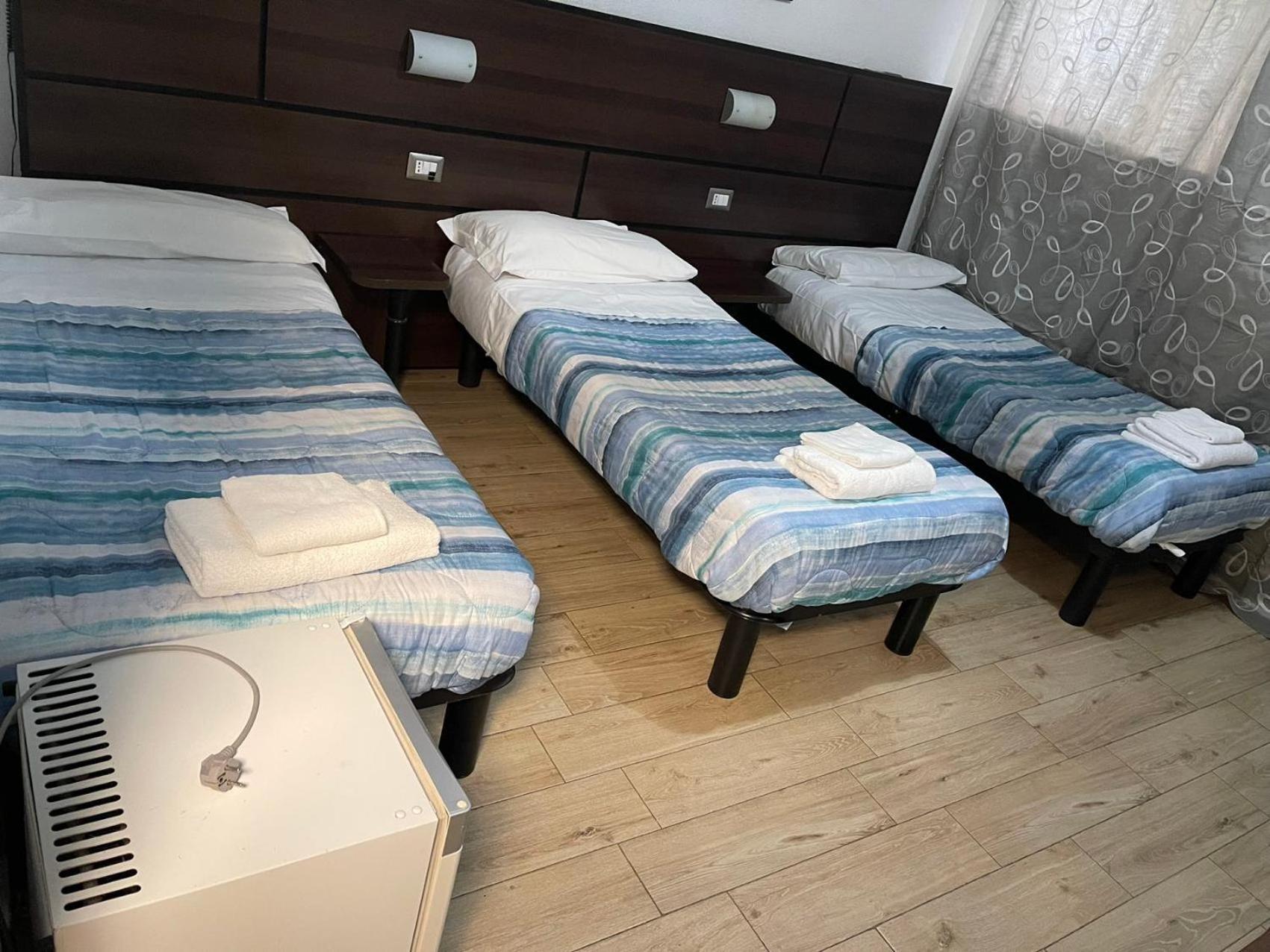 Hotel Bissi Мілан Екстер'єр фото
